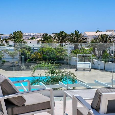 Luminosa Vivienda Vacacional Con Vista A La Piscina Costa Teguise Eksteriør billede