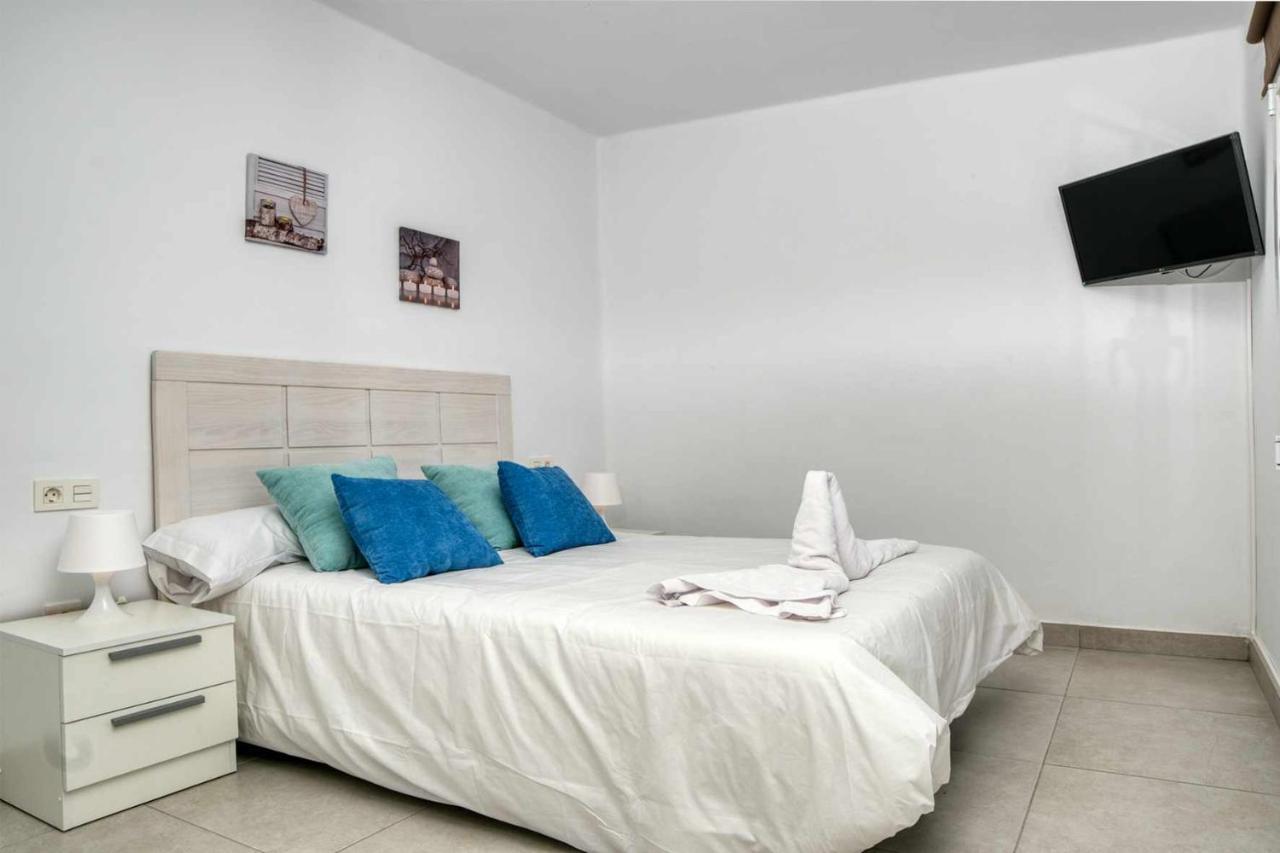 Luminosa Vivienda Vacacional Con Vista A La Piscina Costa Teguise Eksteriør billede