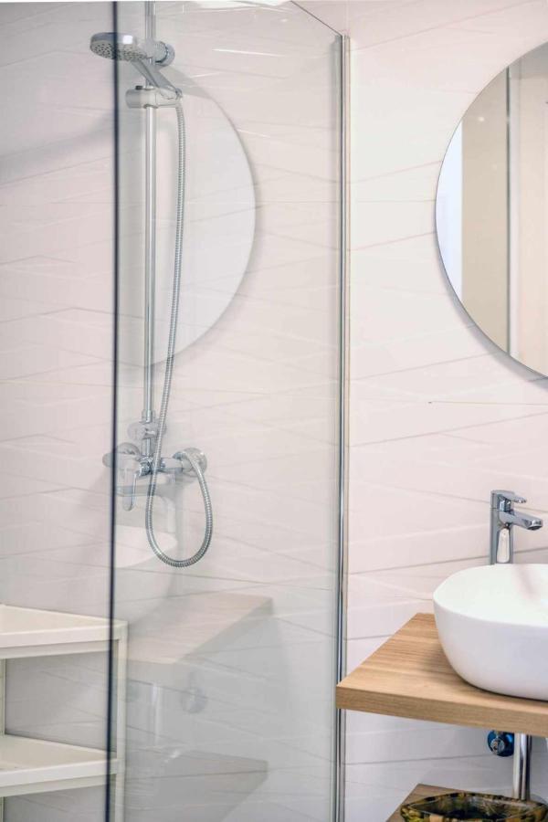 Luminosa Vivienda Vacacional Con Vista A La Piscina Costa Teguise Eksteriør billede