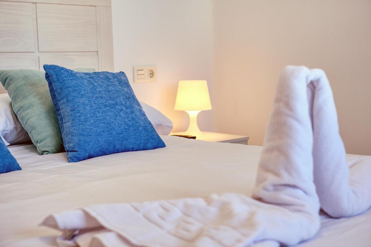 Luminosa Vivienda Vacacional Con Vista A La Piscina Costa Teguise Eksteriør billede