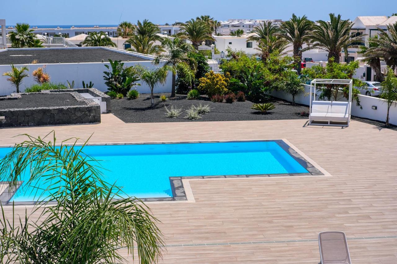Luminosa Vivienda Vacacional Con Vista A La Piscina Costa Teguise Eksteriør billede